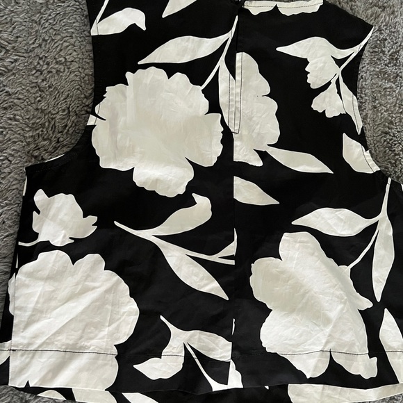 Kate Spade White Sleeveless Crop Tank Top - Picture 2 of 4